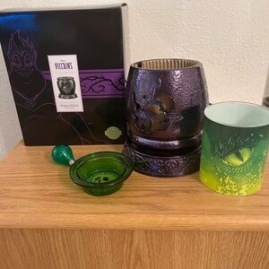 Scentsy Villains Cauldron featuring Maleficent, Evil Queen, and Ursula